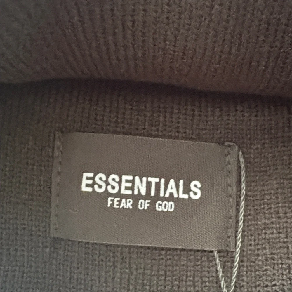 Essentials Black Rib Knit Beanie with Logo Patch new tags - Picture 6 of 11